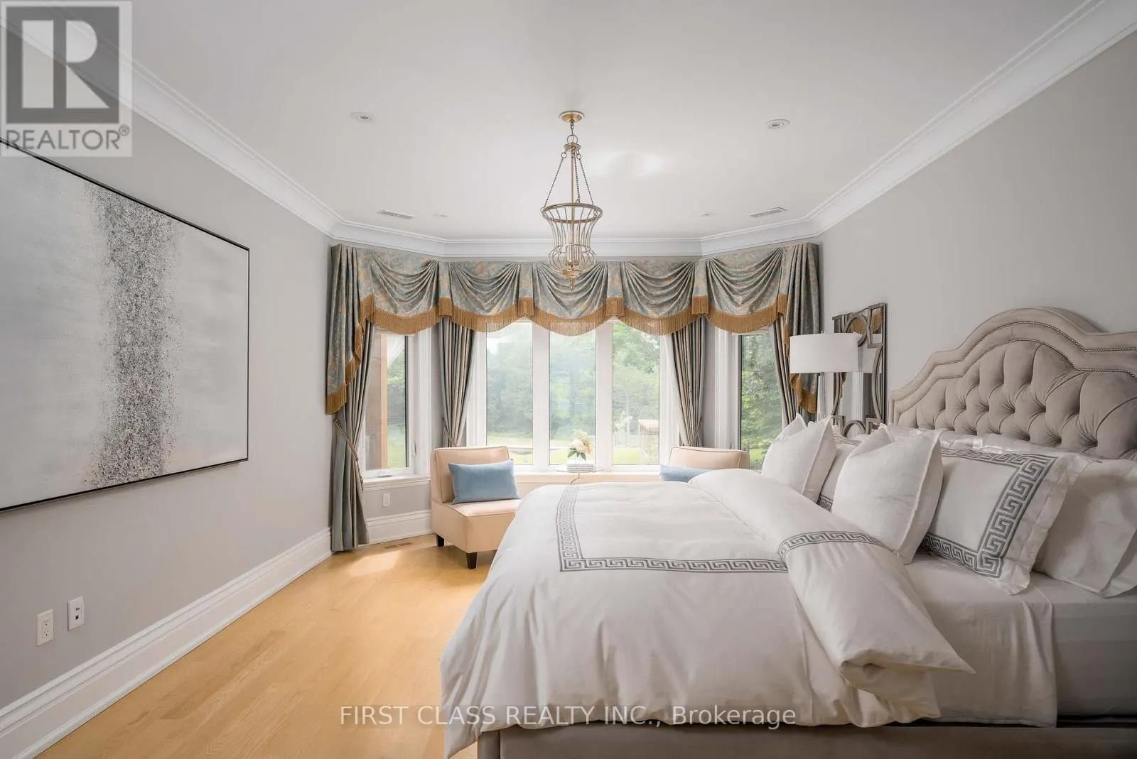 2 VANVALLEY DRIVE
