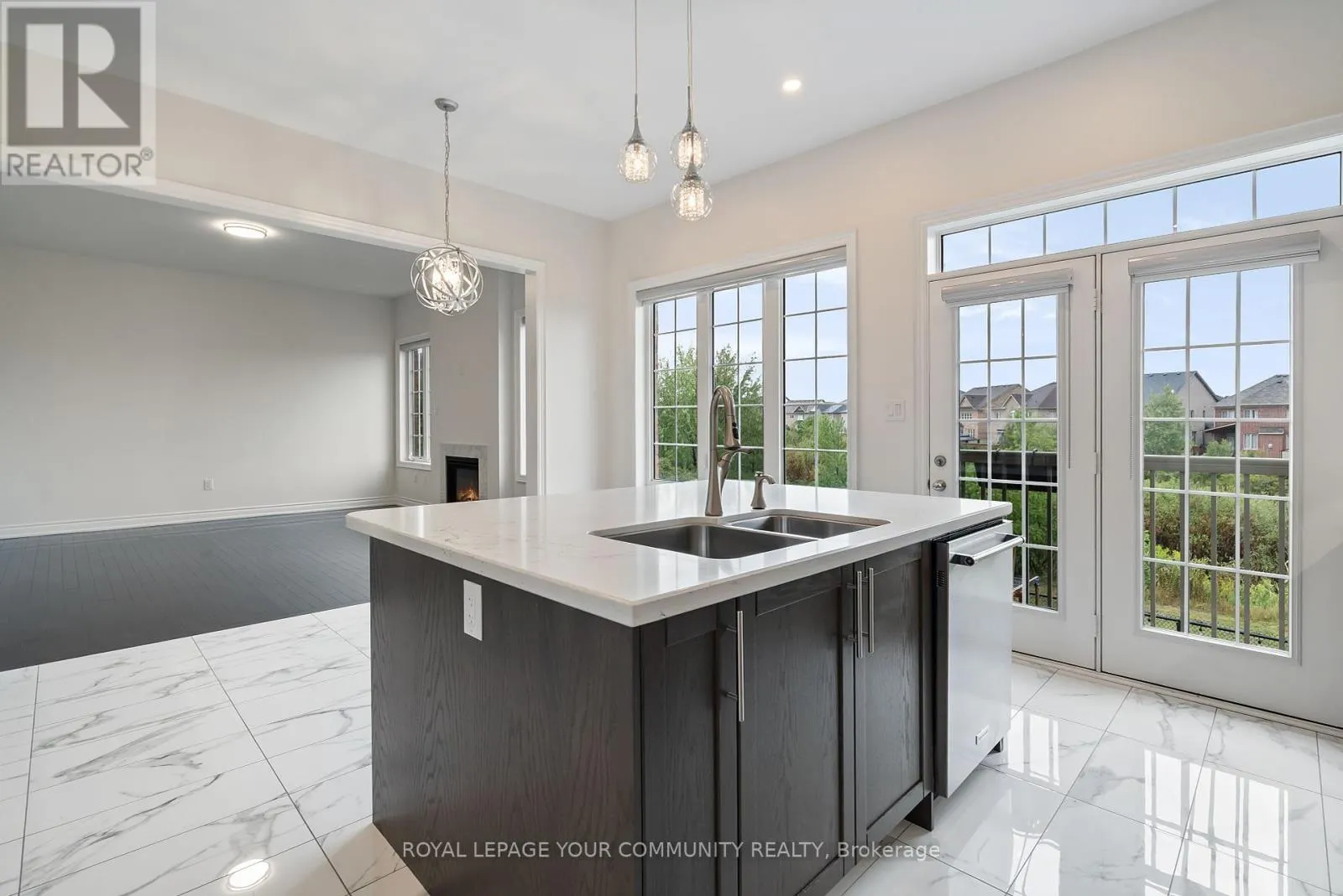 23 PELEE AVENUE
