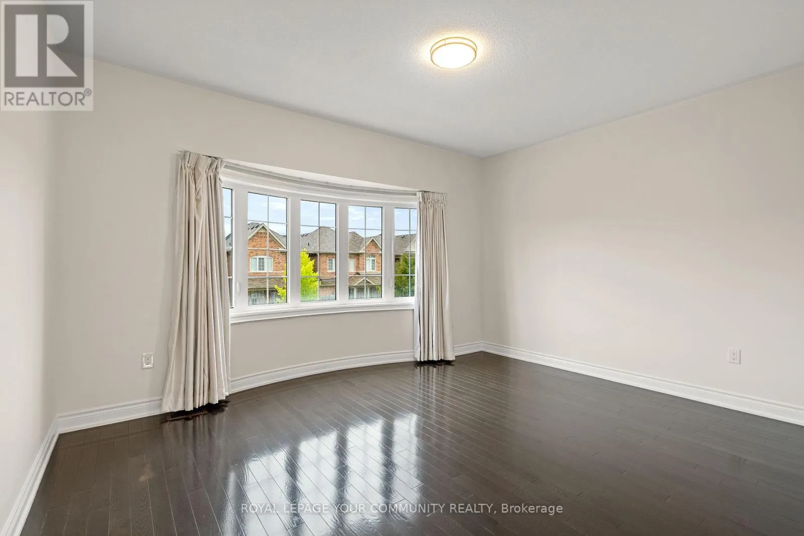 23 PELEE AVENUE