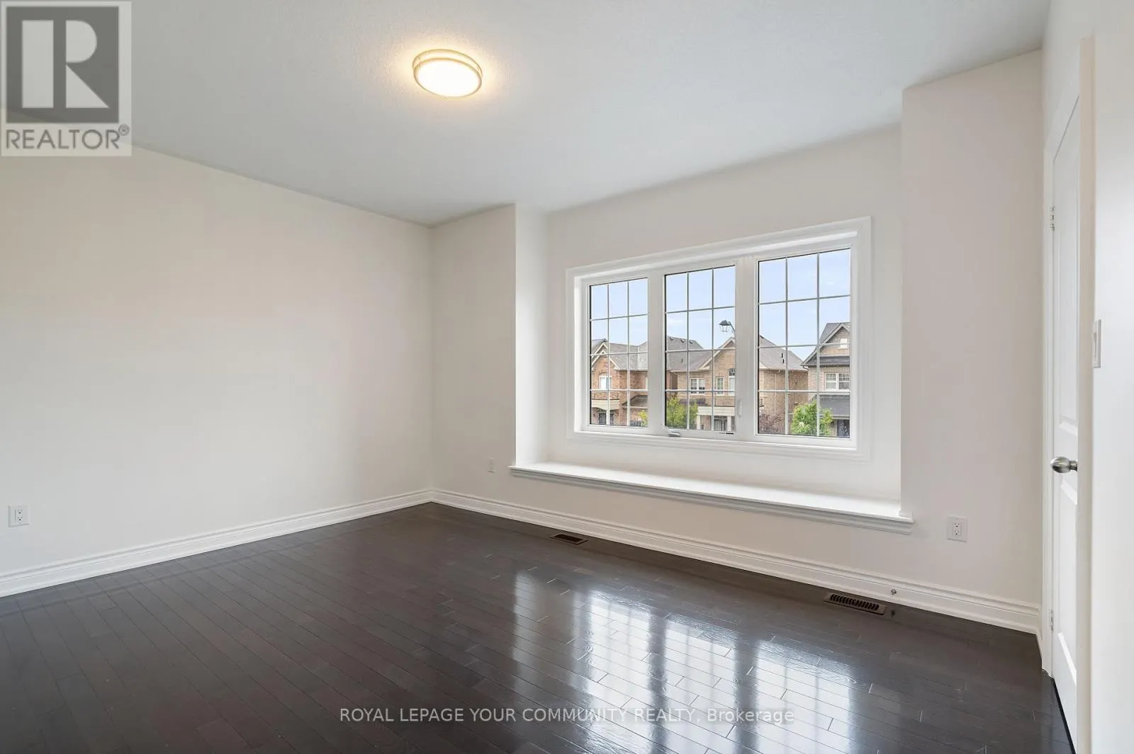 23 PELEE AVENUE