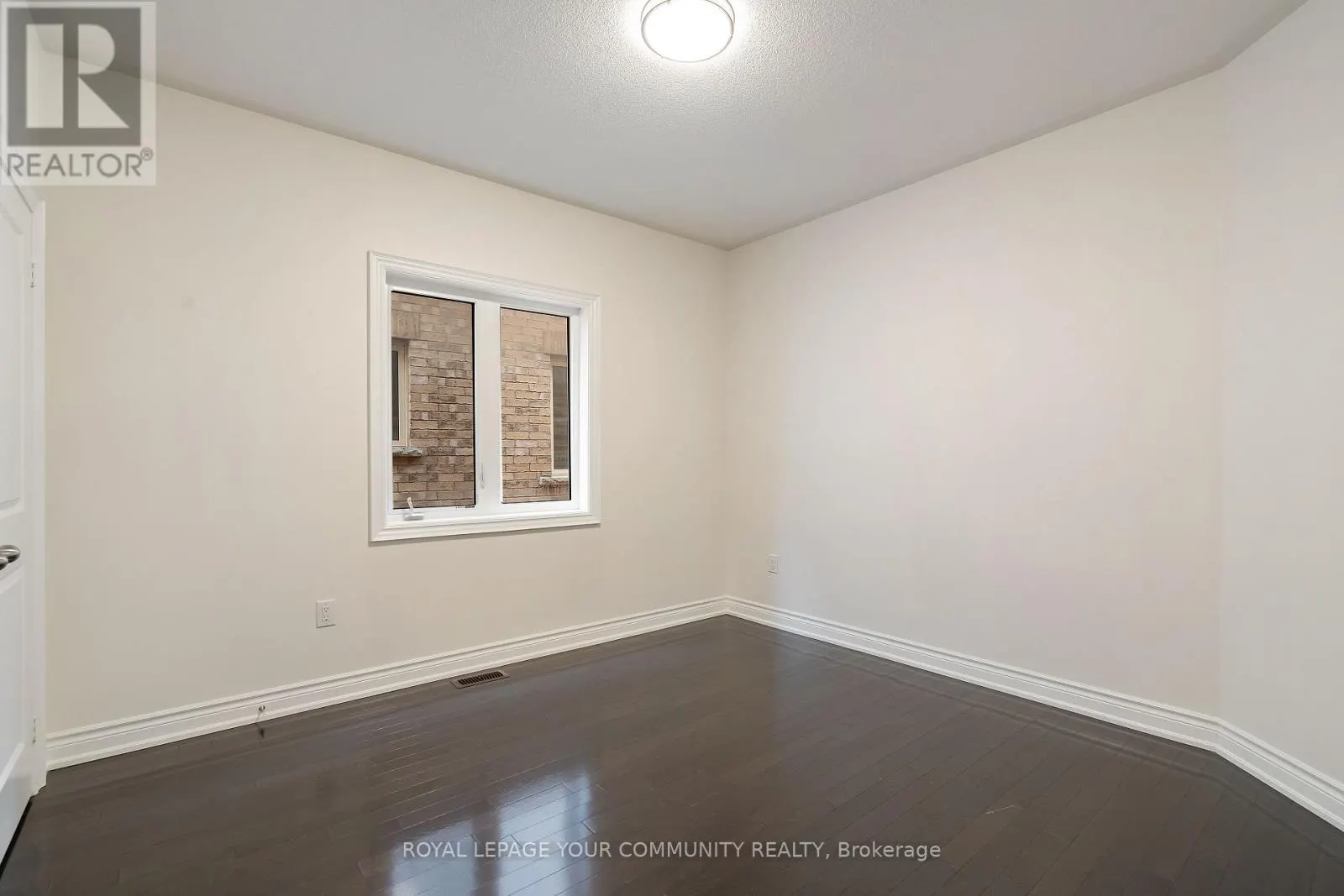 23 PELEE AVENUE