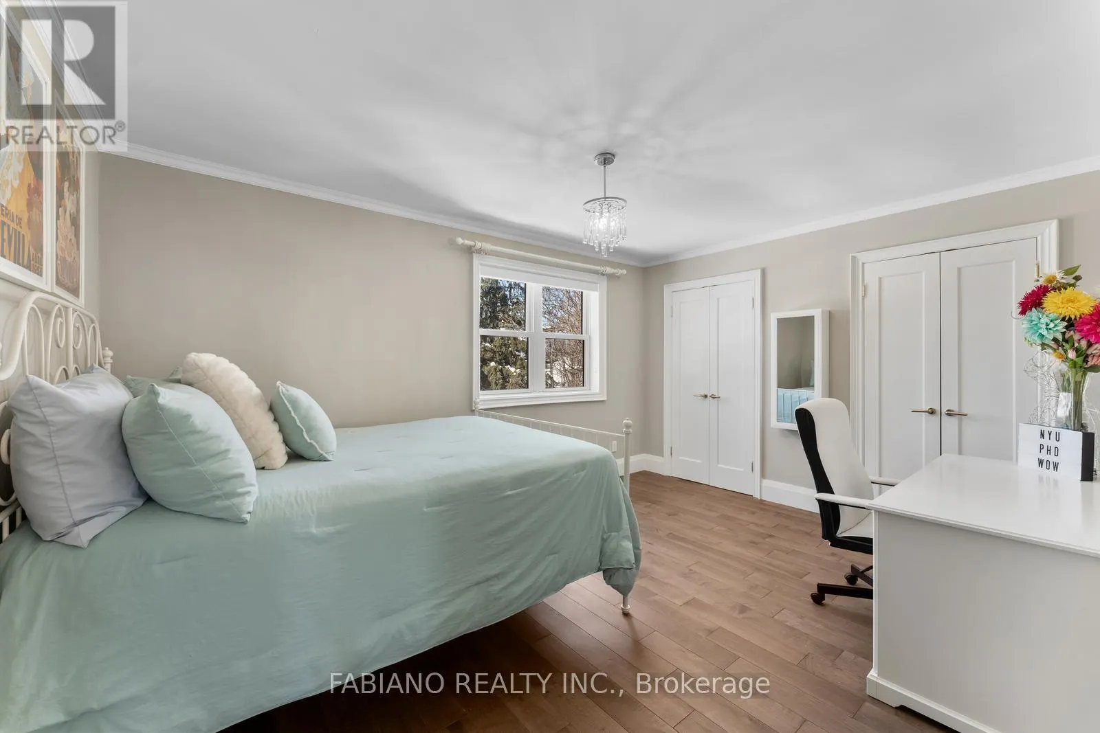 186 WIGWOSS DRIVE