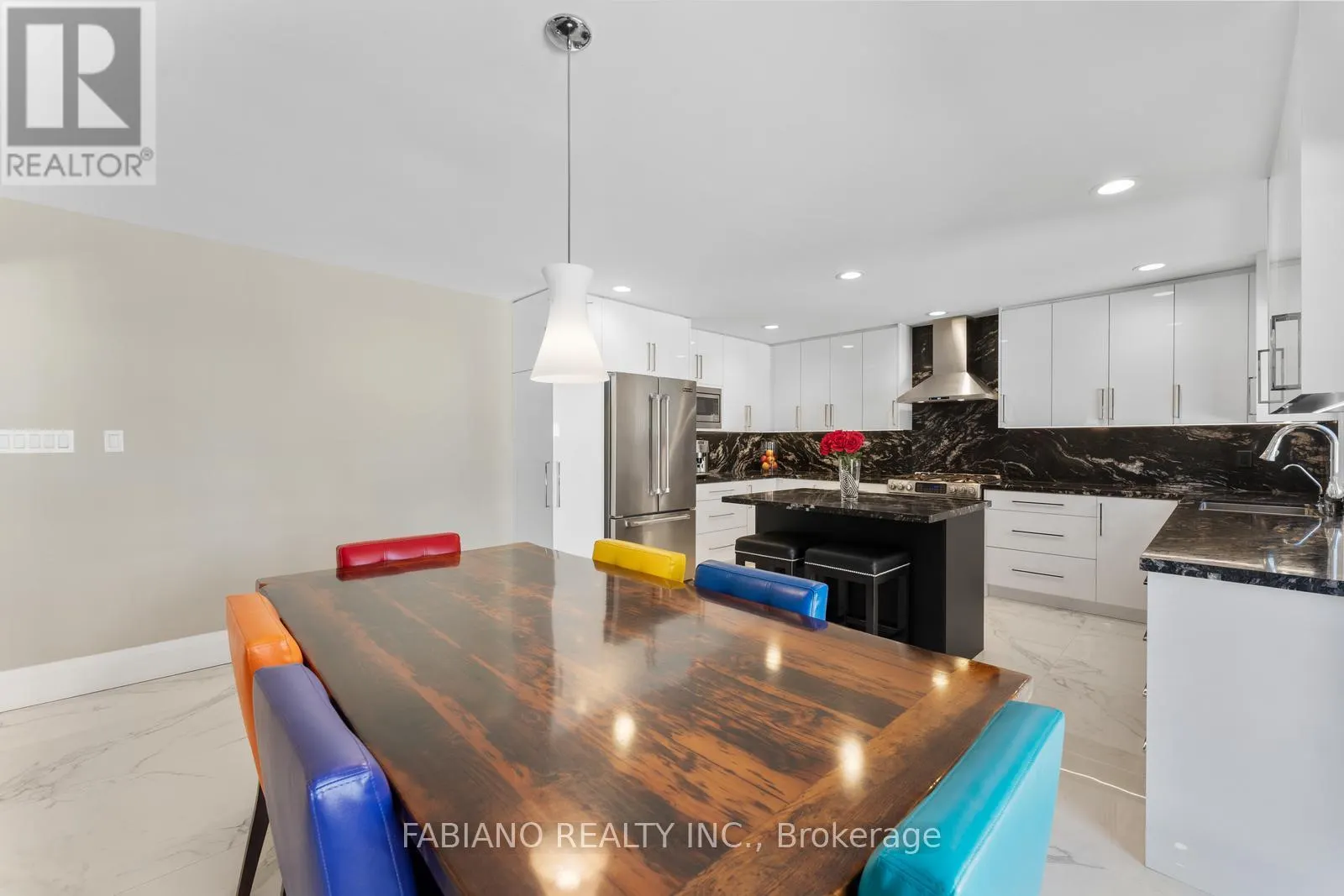186 WIGWOSS DRIVE