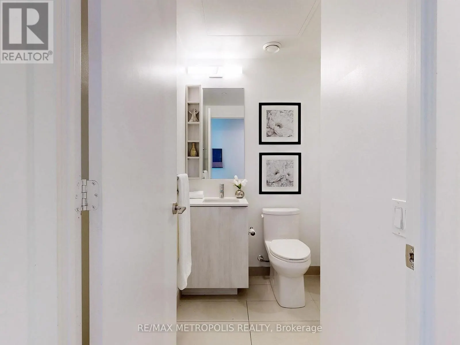 4211 - 7890 JANE STREET