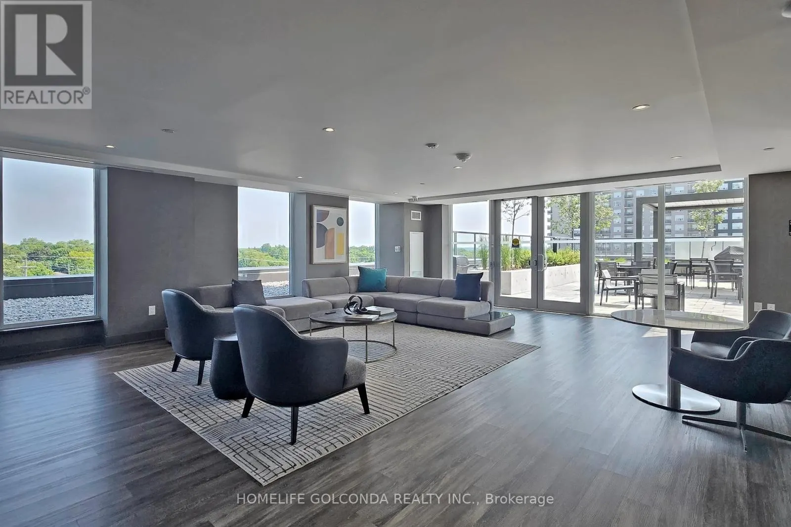 312 - 185 DEERFIELD ROAD
