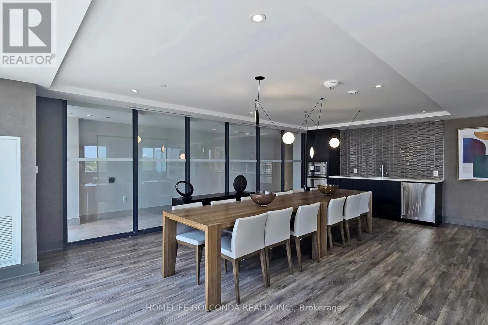 312 - 185 DEERFIELD ROAD