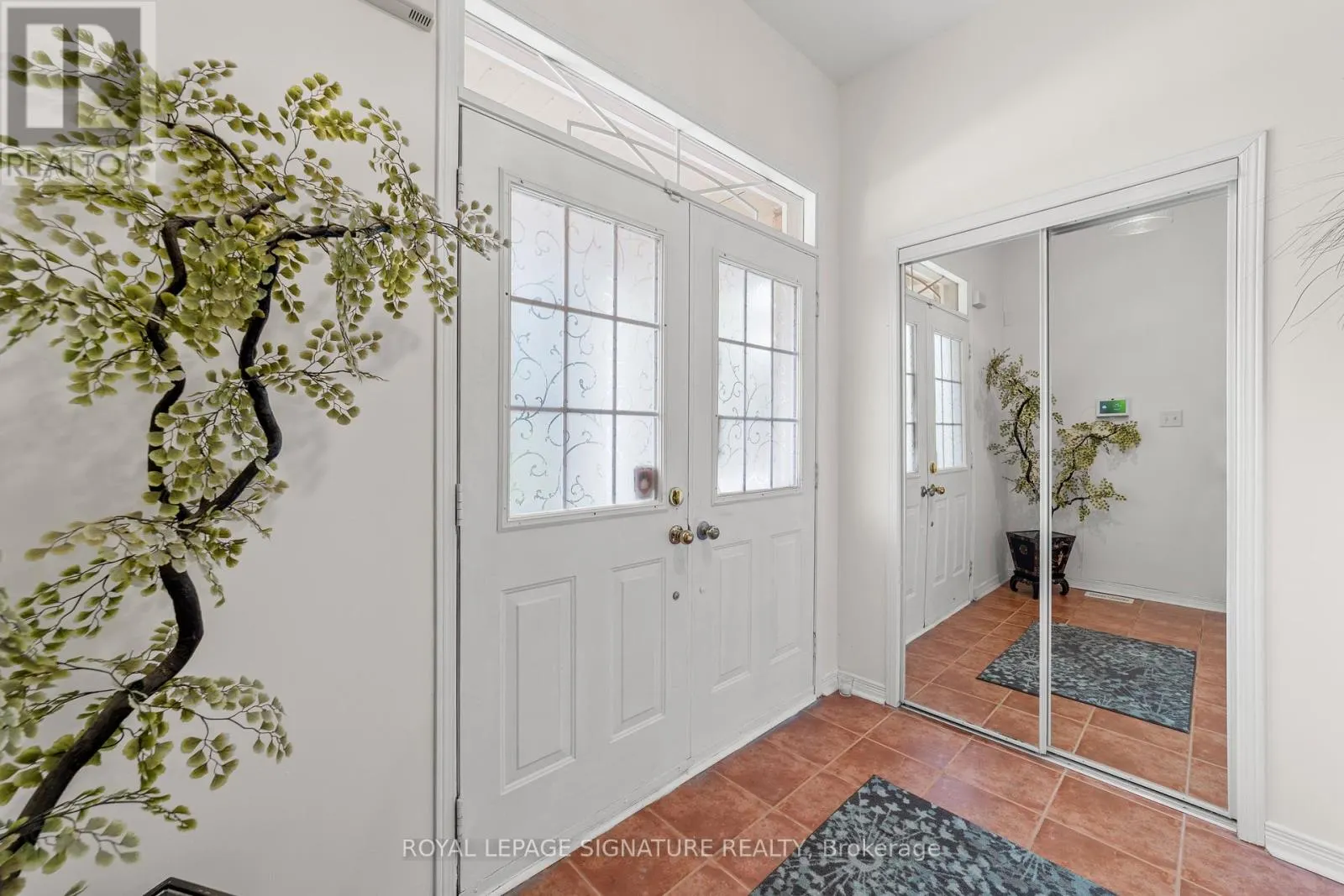 46 TRISH DRIVE