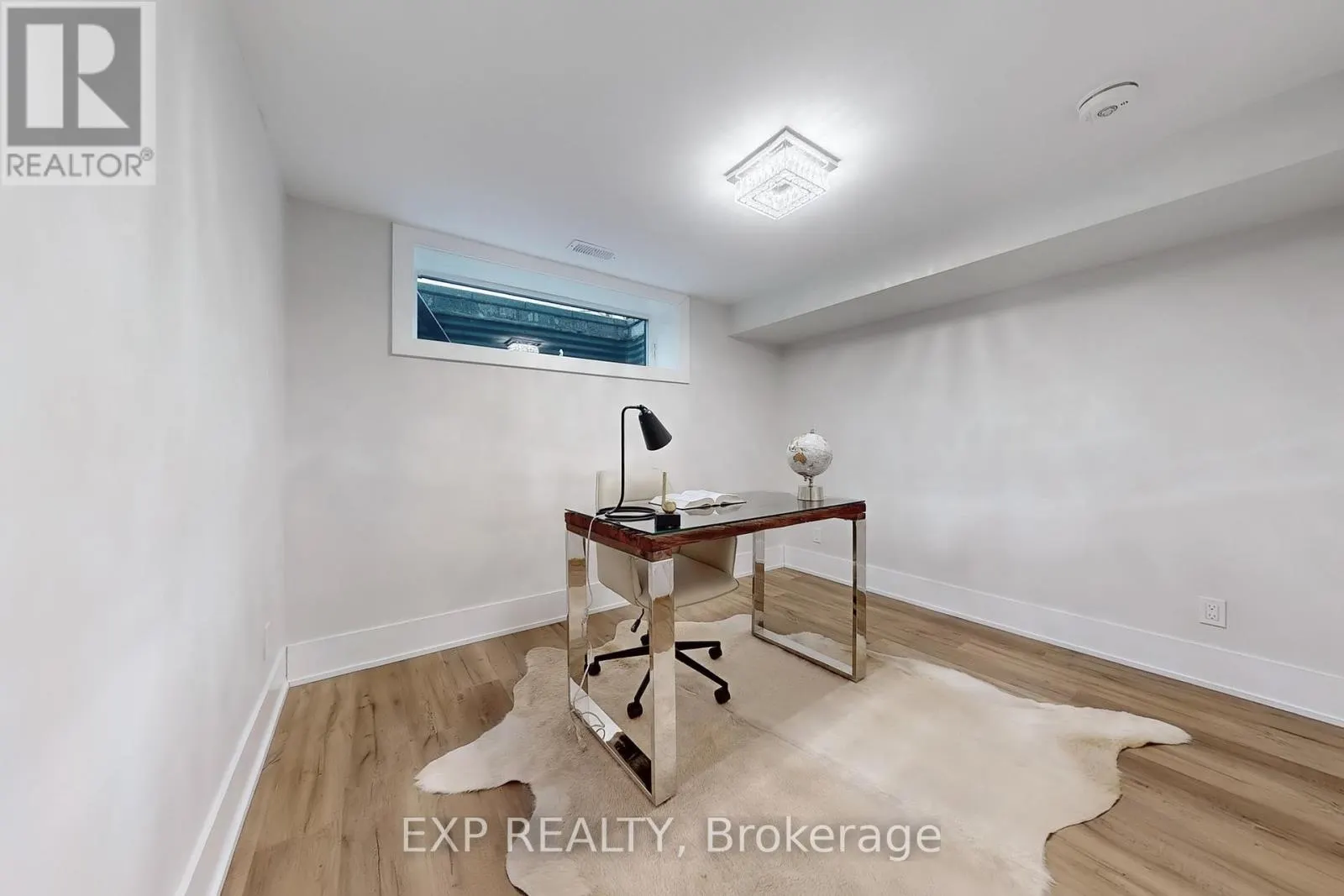 385 EASY STREET