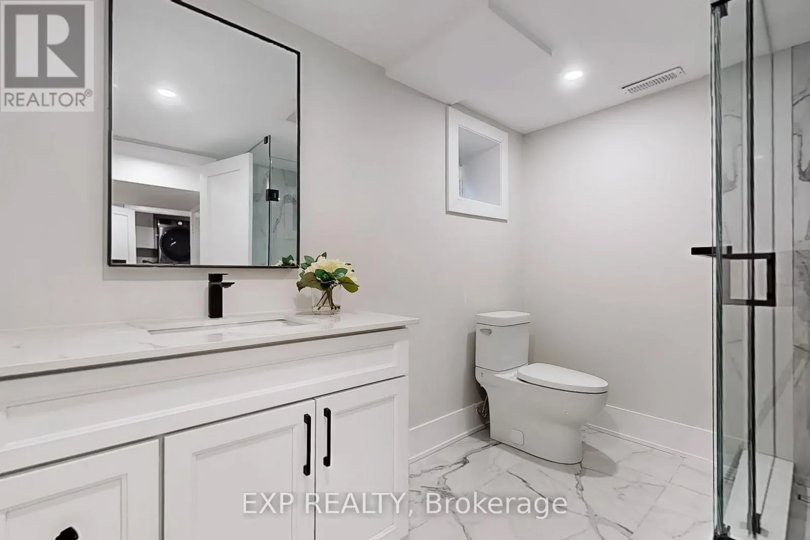 385 EASY STREET