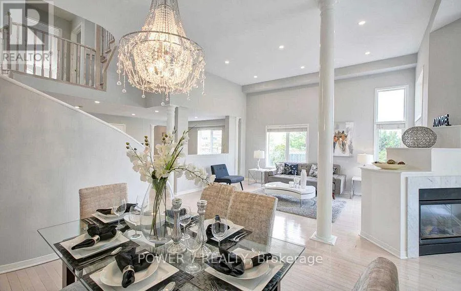 85 QUEENSWAY DRIVE