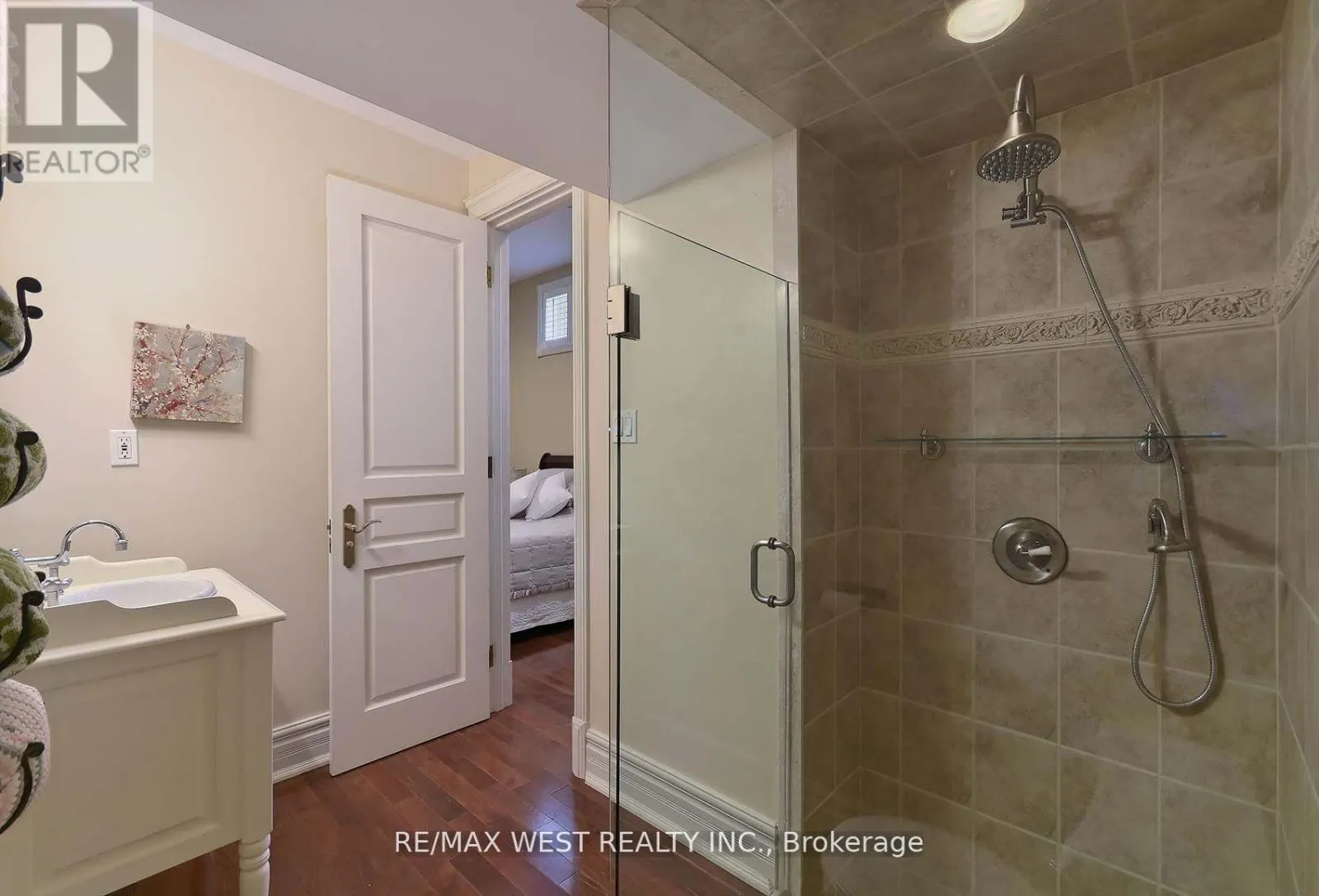 5 HUMBERVIEW DRIVE