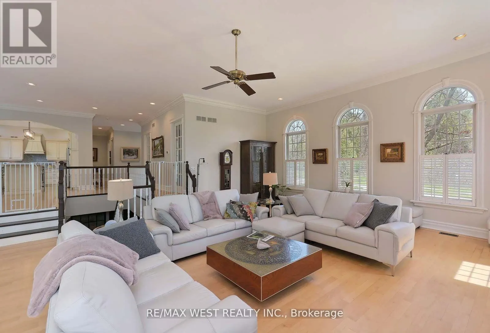 5 HUMBERVIEW DRIVE