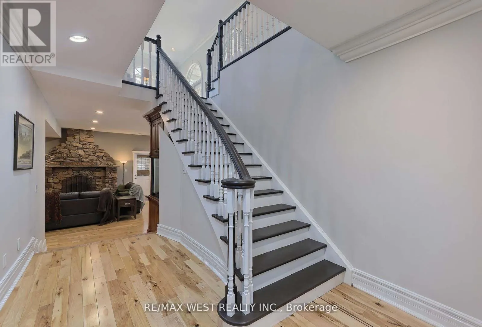 5 HUMBERVIEW DRIVE