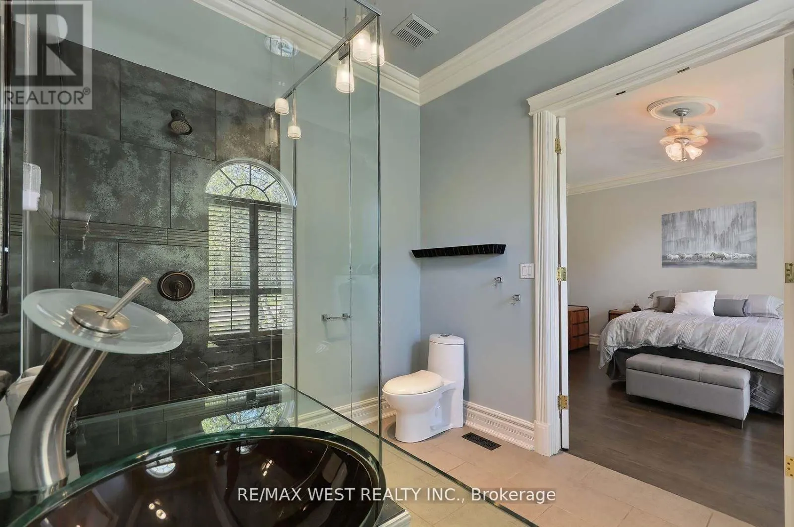 5 HUMBERVIEW DRIVE