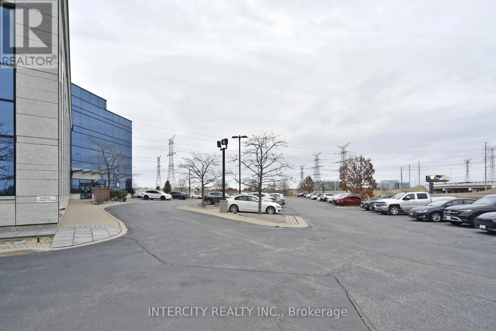 302 - 6 RONROSE DRIVE