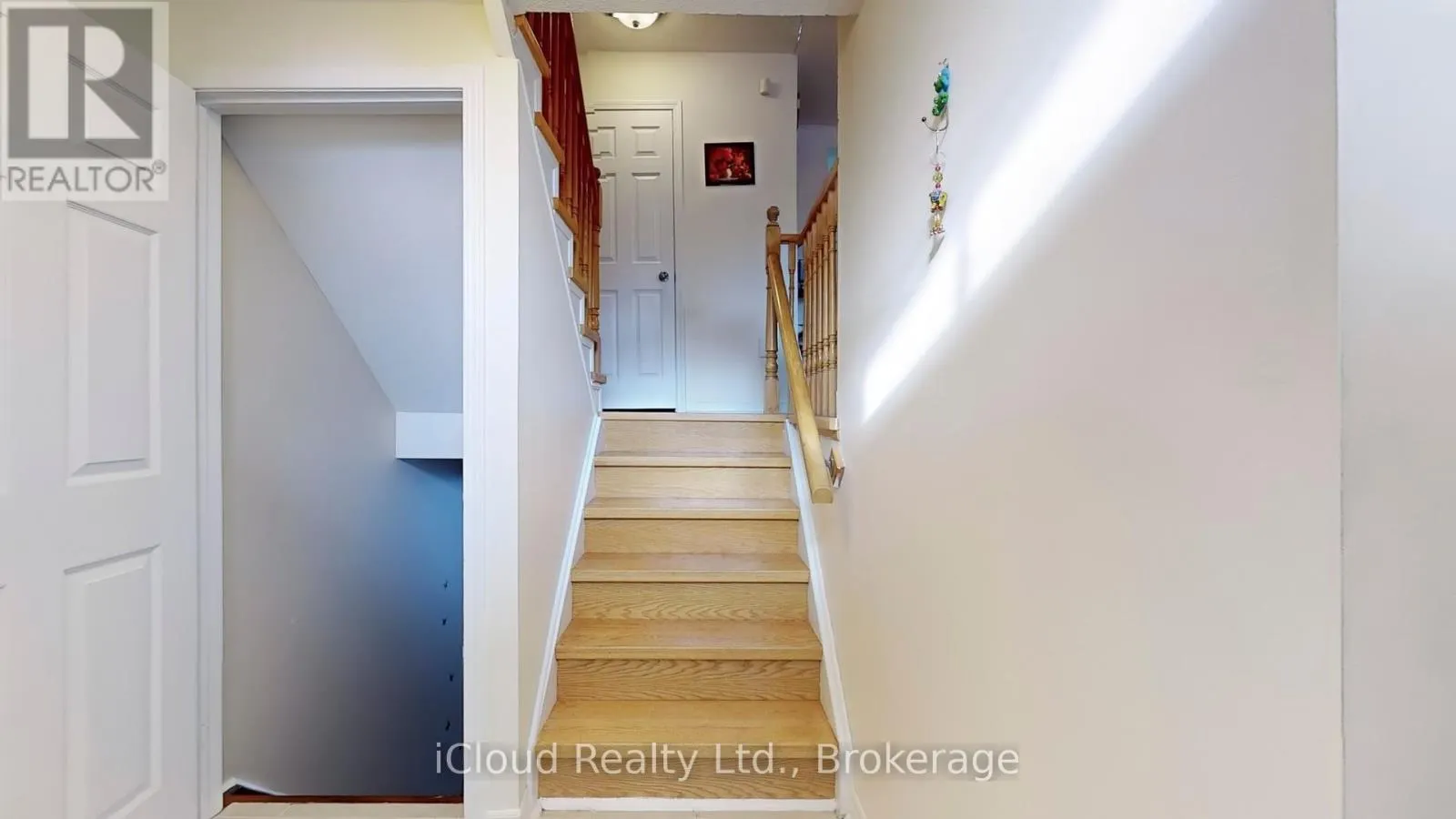 30 VILLAGE GREEN LANE