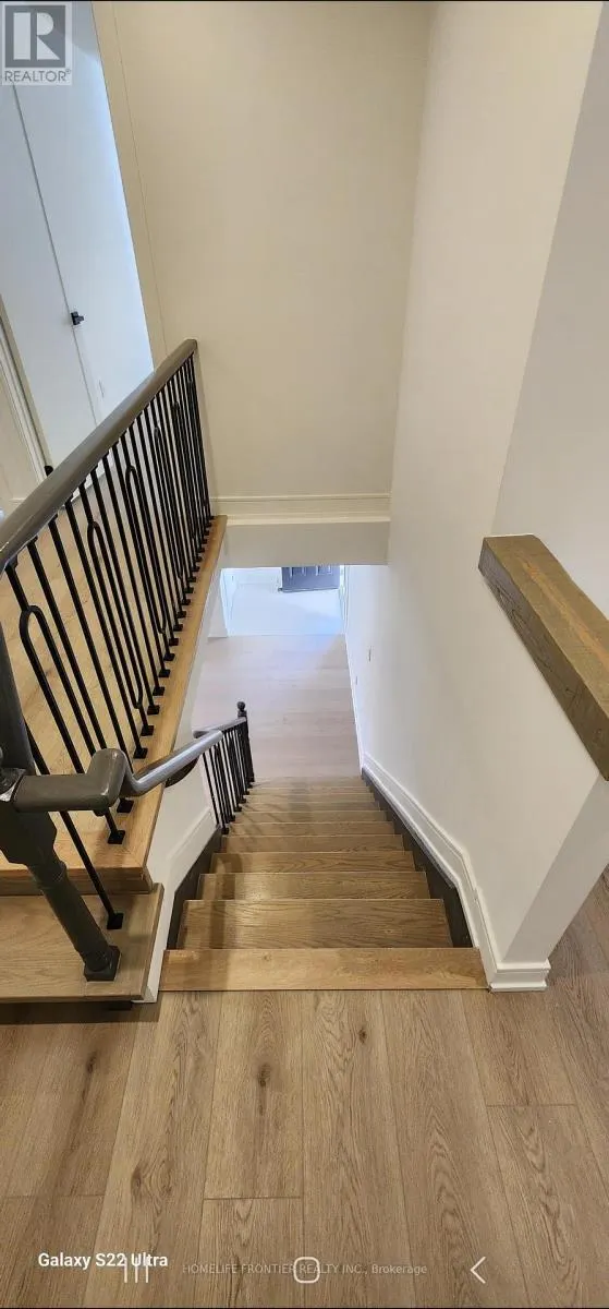 (MAIN & 2ND) - 29 JUSTUS DRIVE