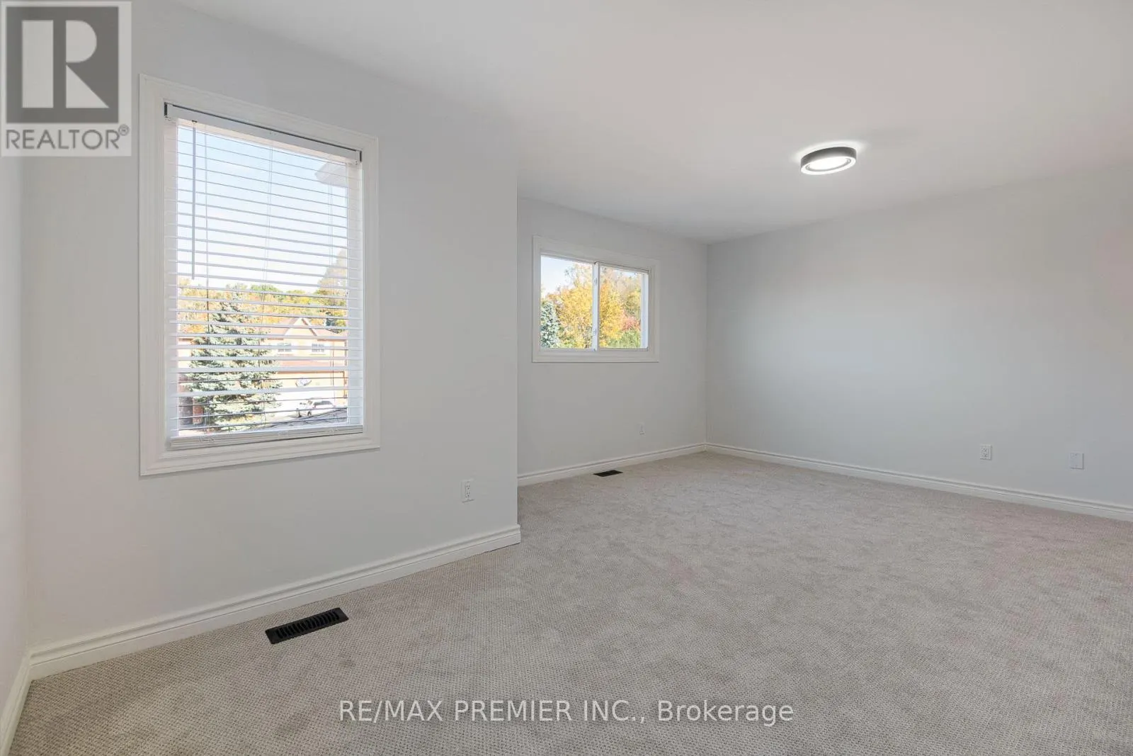 23 SUNBIRD BOULEVARD