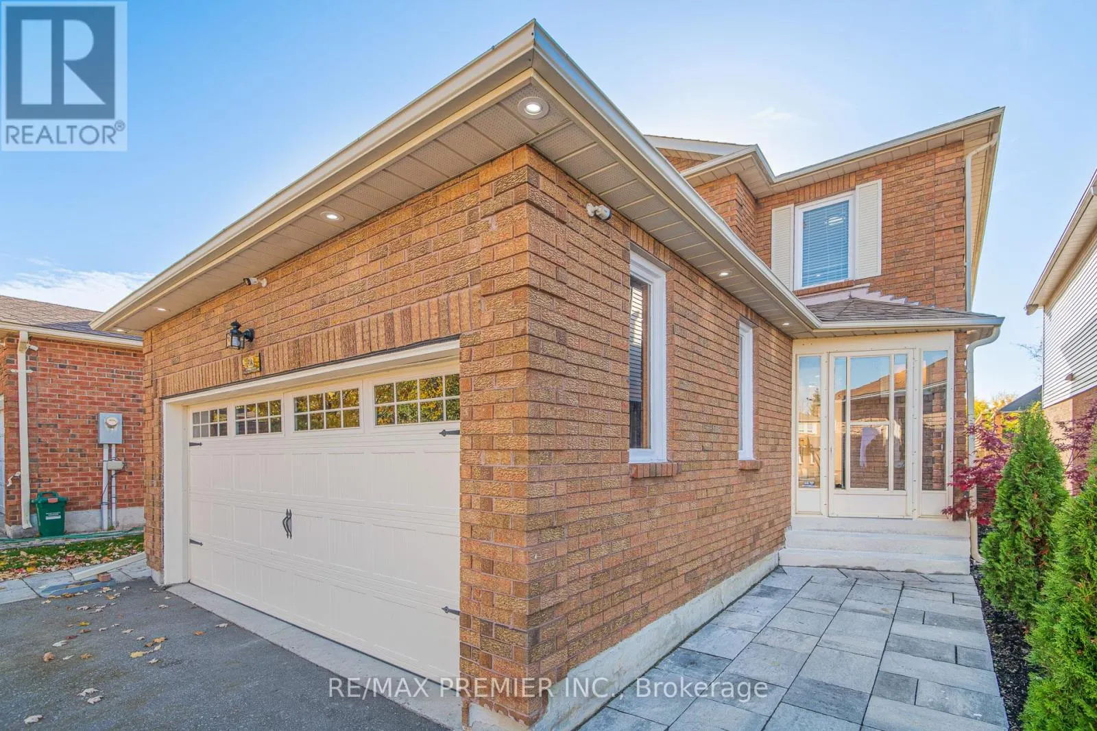 23 SUNBIRD BOULEVARD