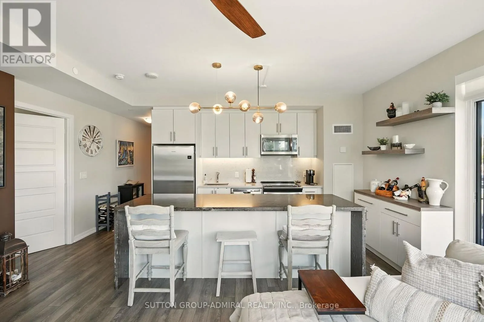 A217 - 241 SEA RAY AVENUE