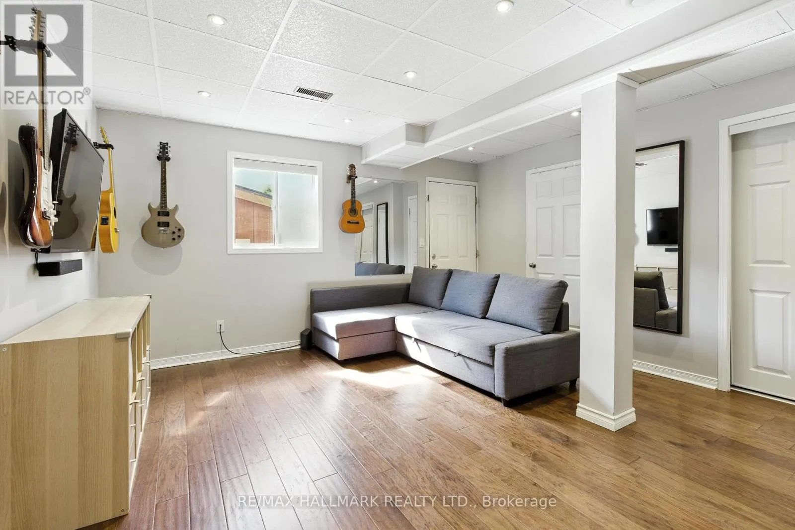 568 LEGRESLEY LANE