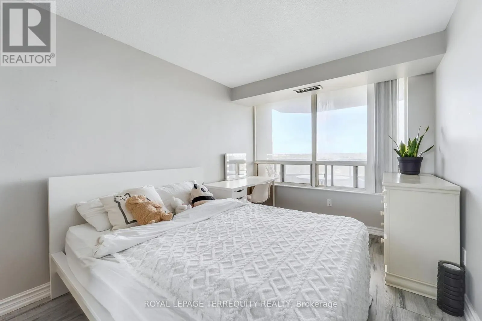 1107 - 8501 BAYVIEW AVENUE