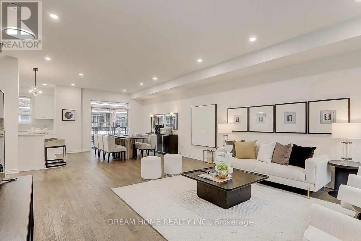 15 CHICAGO LANE