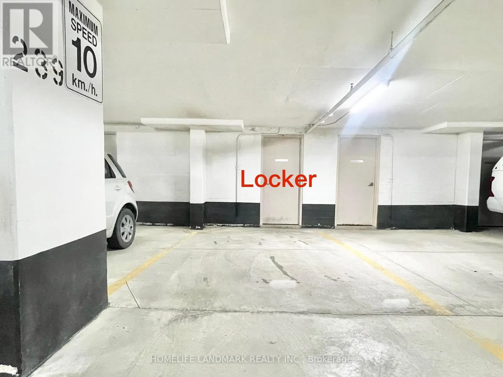 1105A - 9608 YONGE STREET