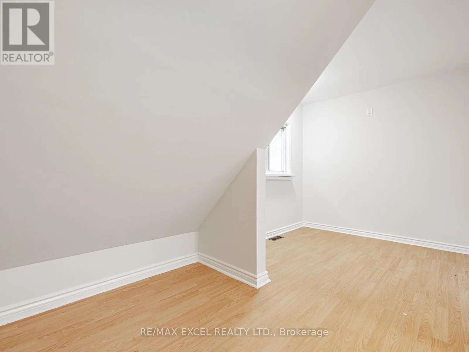 58 HOWARD ROAD