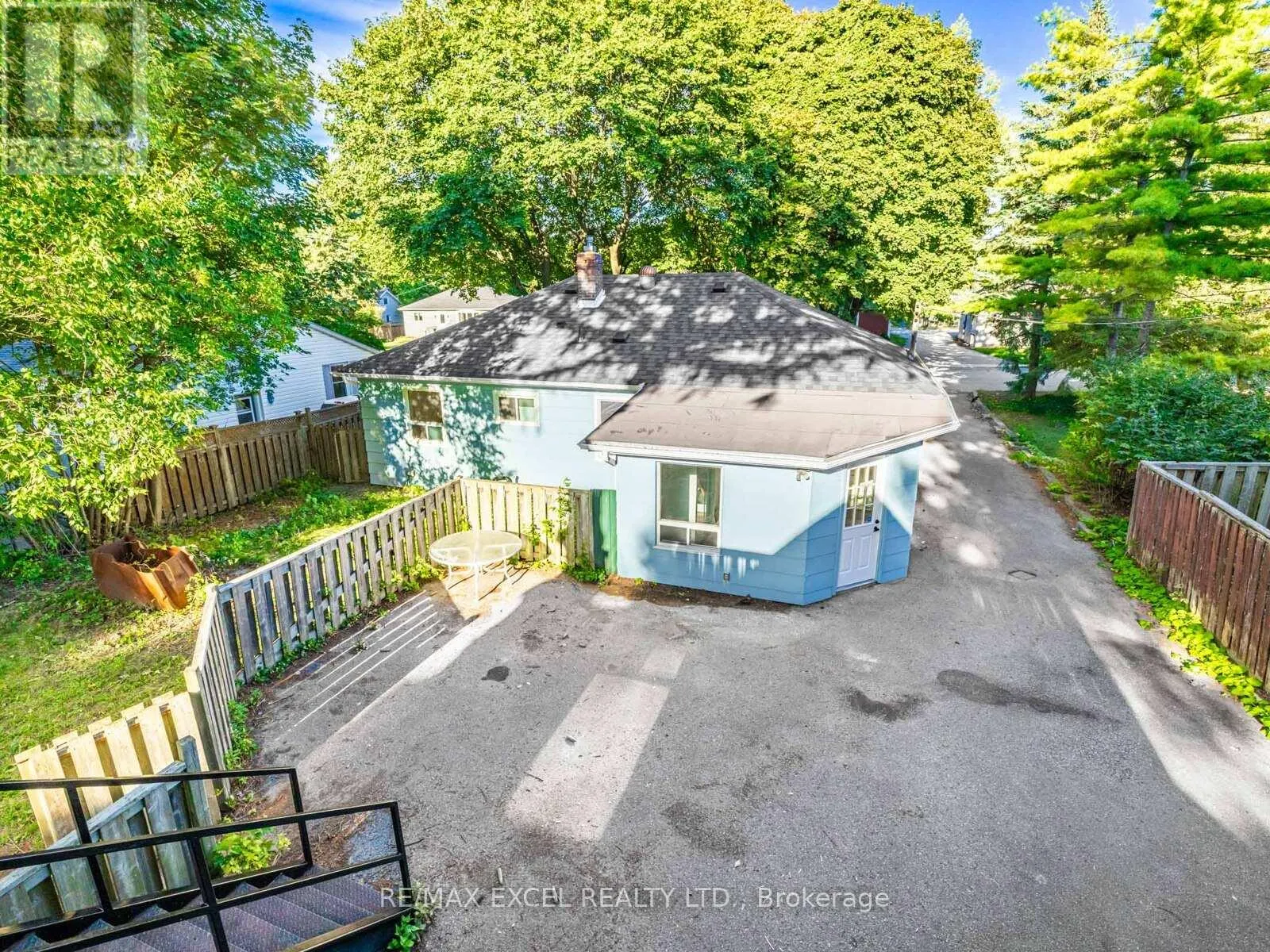 58 HOWARD ROAD