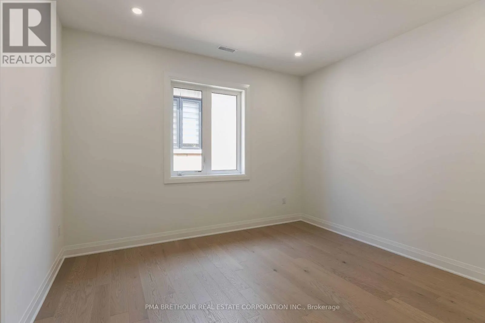 43 BUSH RIDGE AVENUE