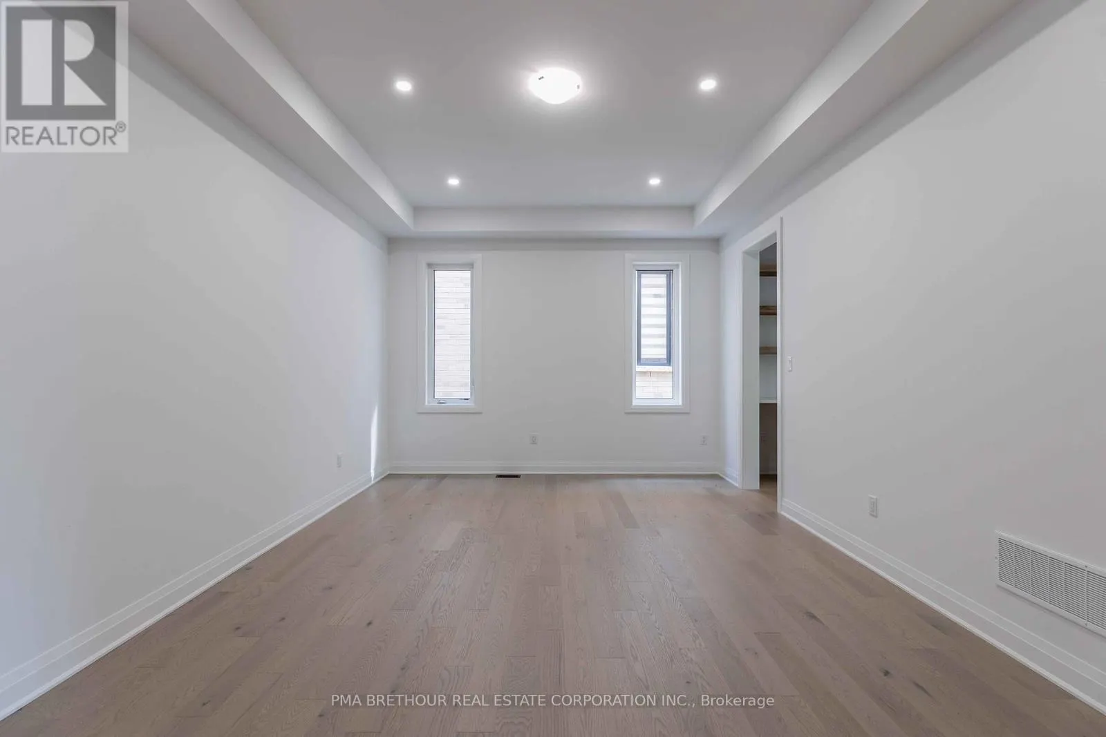 43 BUSH RIDGE AVENUE
