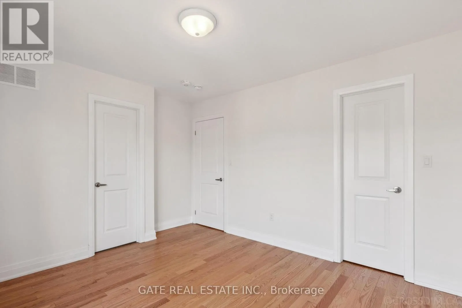 27 MONEYPENNY PLACE