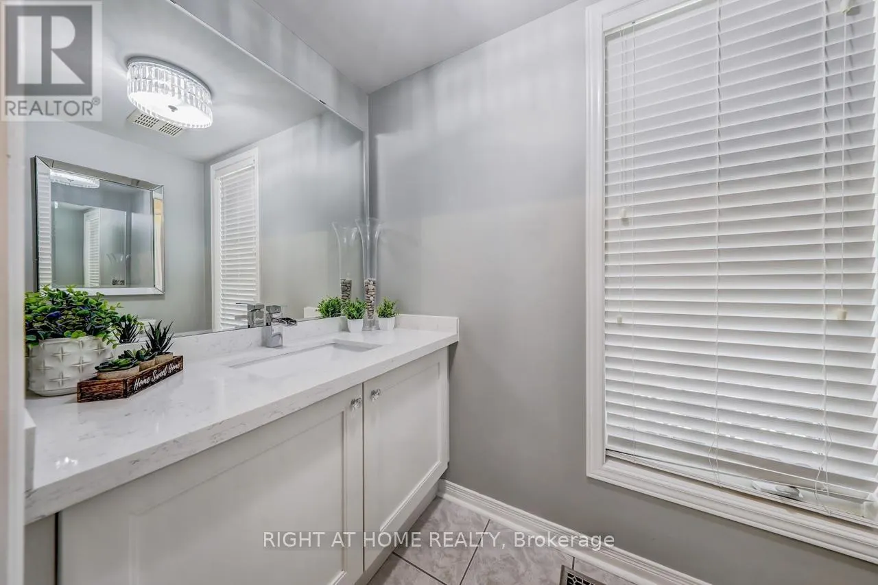108 KING WILLIAM CRESCENT