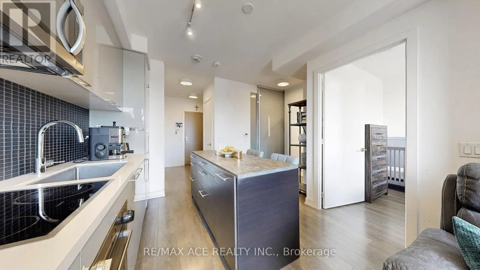 509 - 1 GRANDVIEW AVENUE
