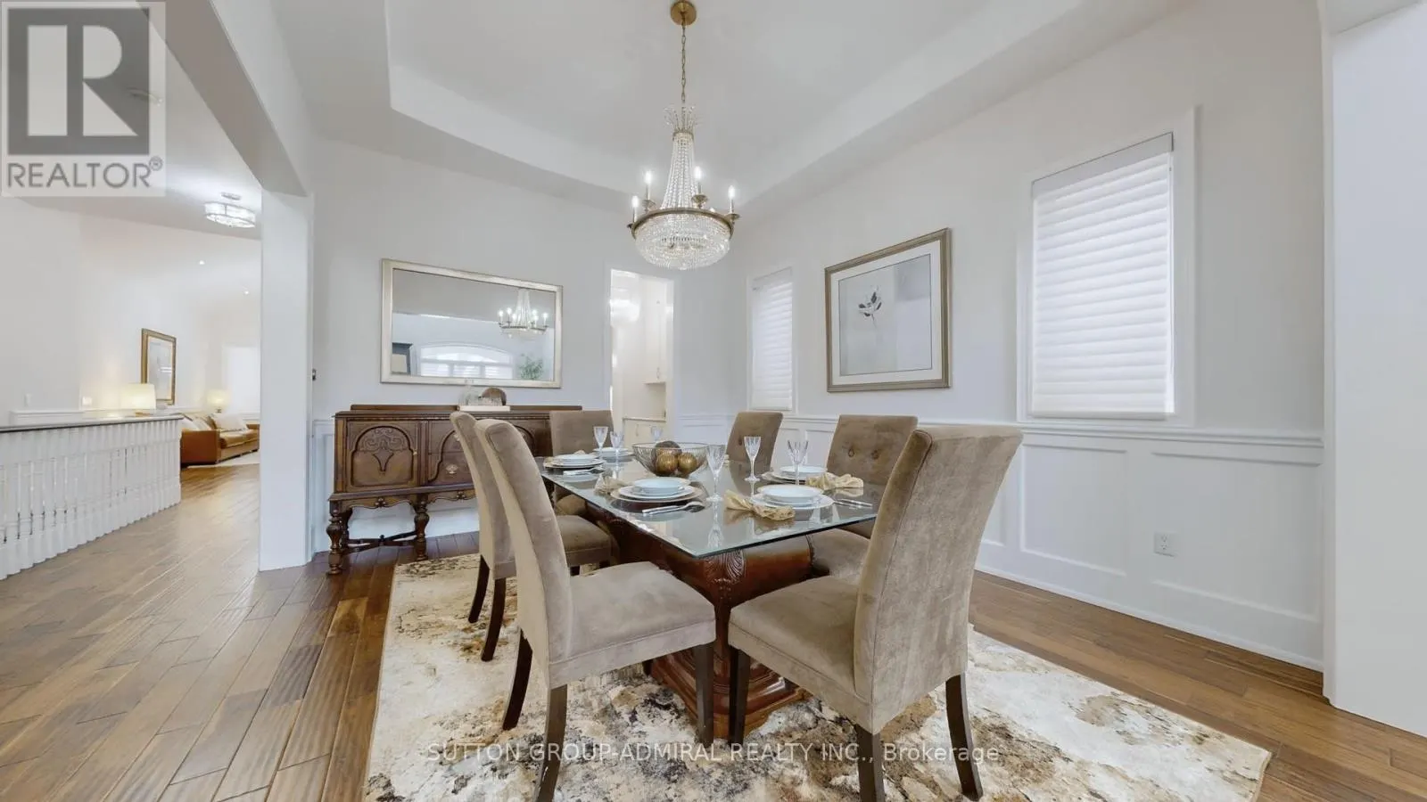 392 WOODGATE PINES DRIVE
