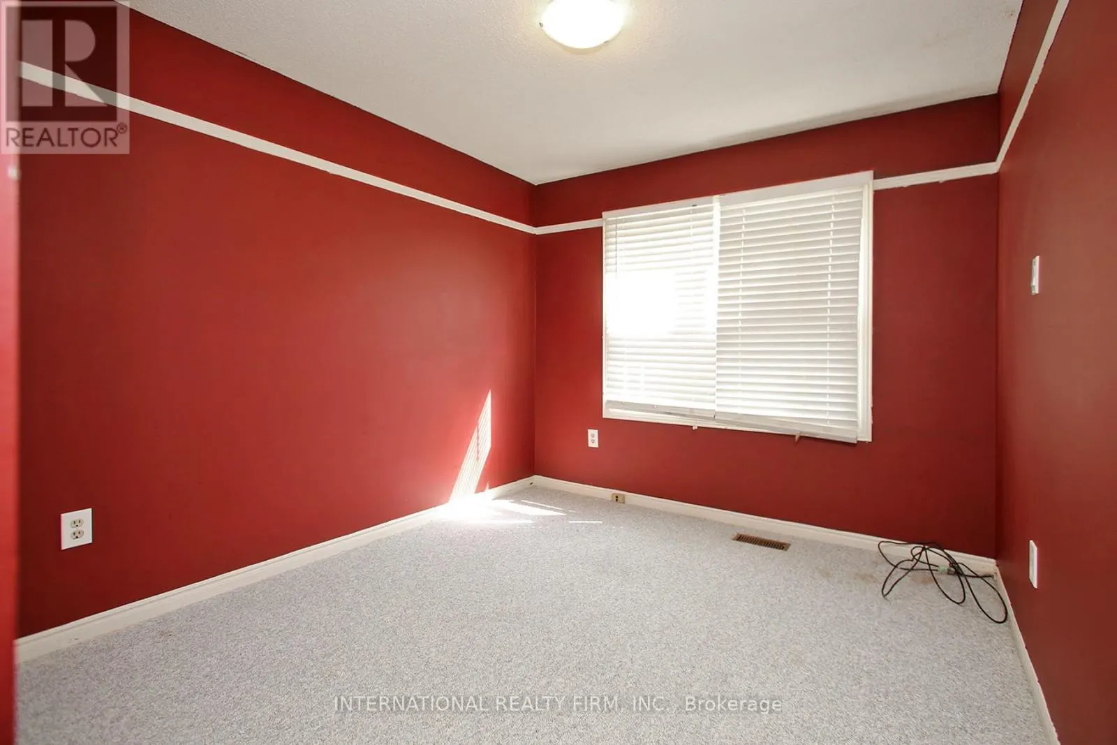 22 LARKIN AVENUE