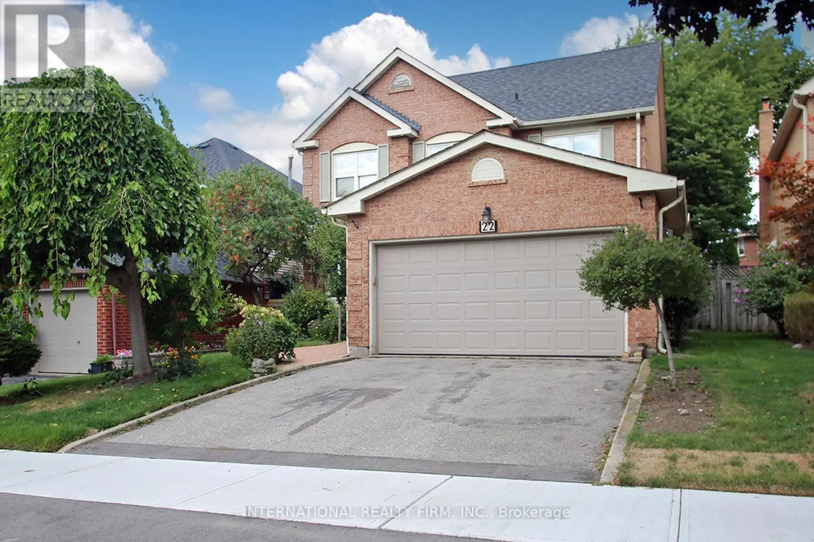 22 LARKIN AVENUE