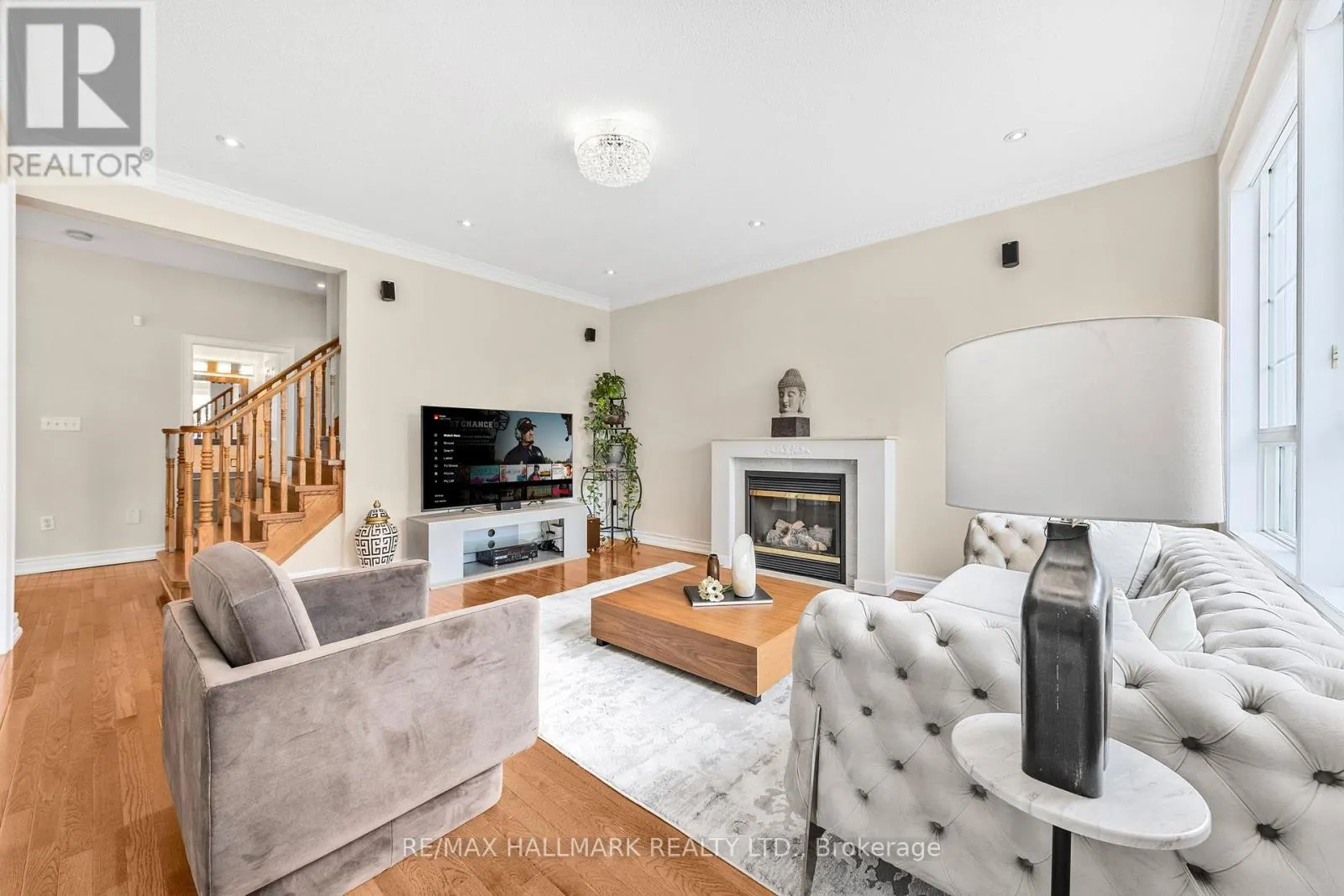 7 DELPHINIUM AVENUE