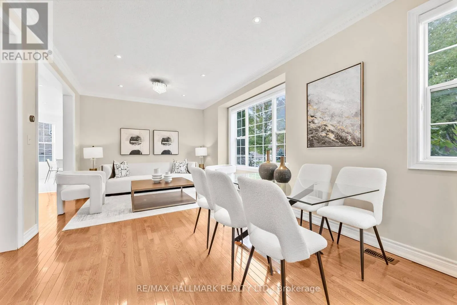 7 DELPHINIUM AVENUE