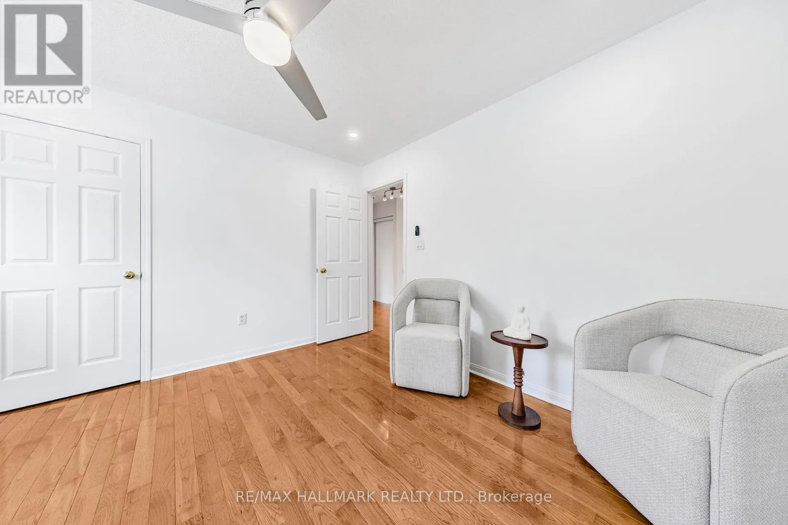 7 DELPHINIUM AVENUE