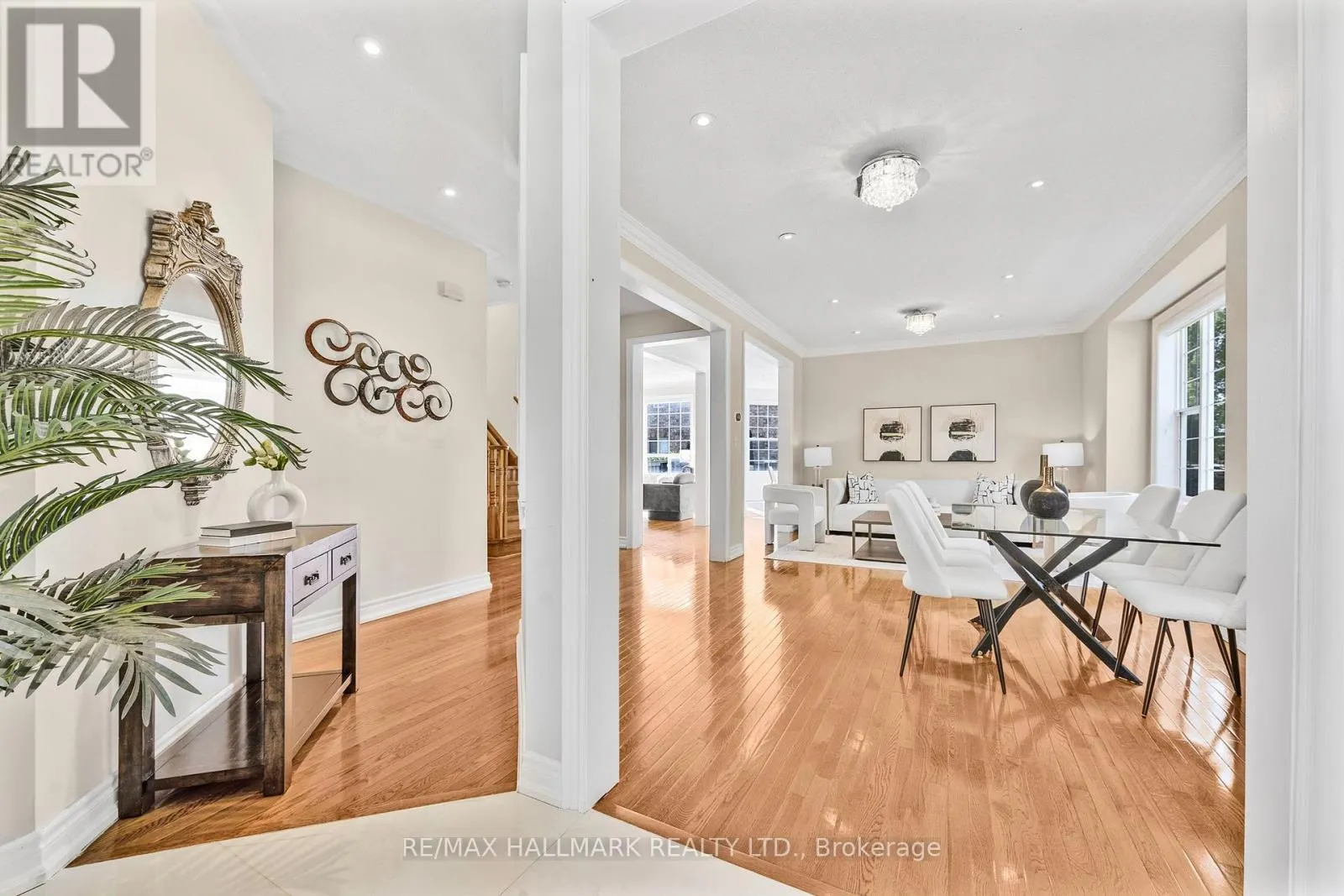 7 DELPHINIUM AVENUE
