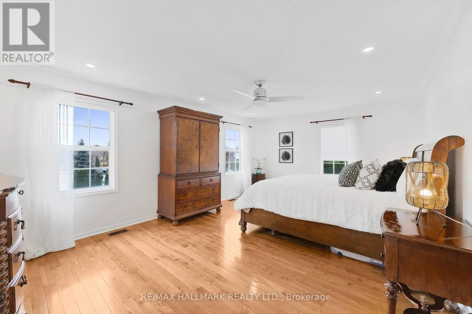 7 DELPHINIUM AVENUE