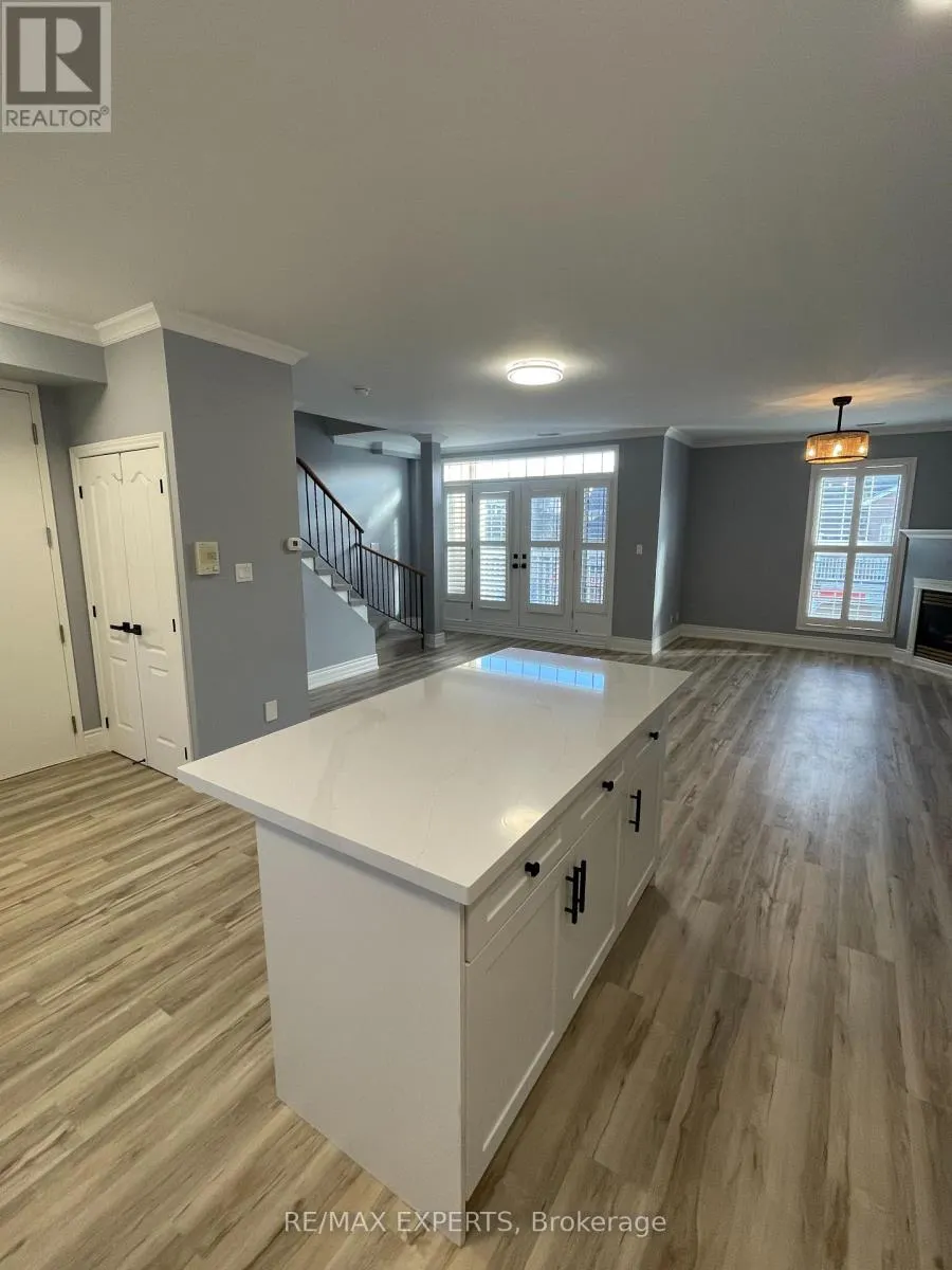 202 - 10472 ISLINGTON AVENUE