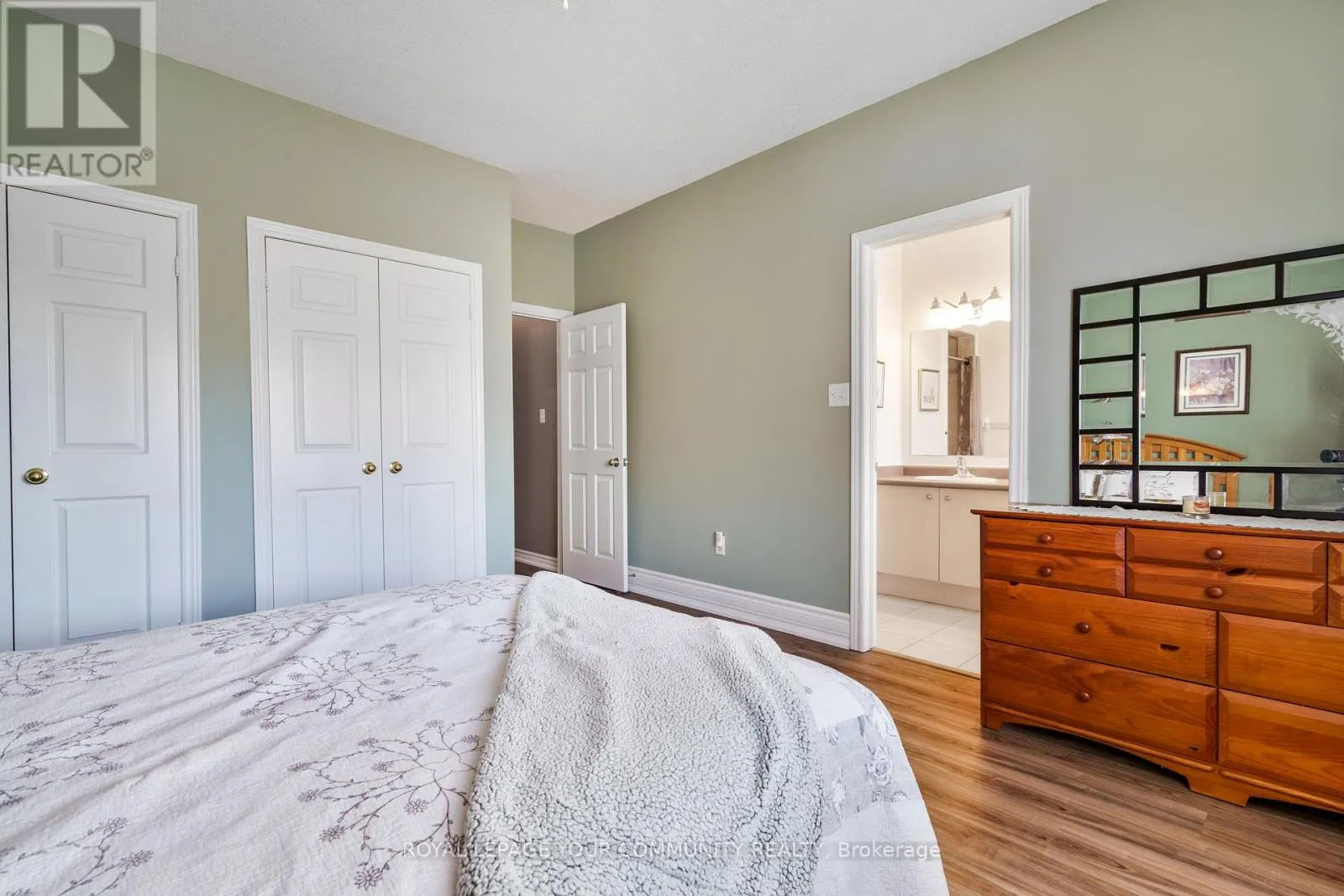 18 GLENDOWER CRESCENT