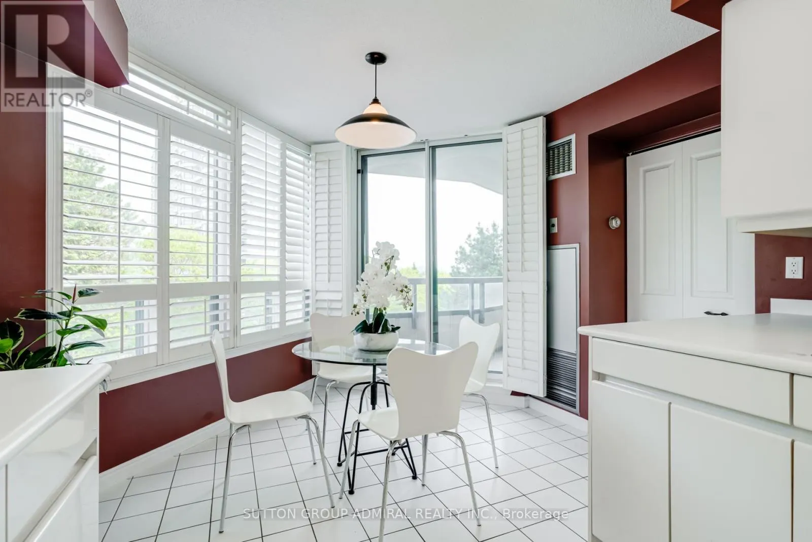 311 - 7250 YONGE STREET