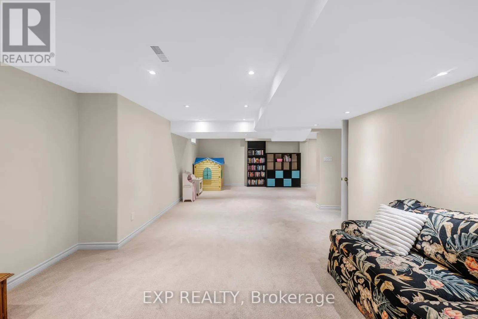 444 HIGHCLIFFE DRIVE