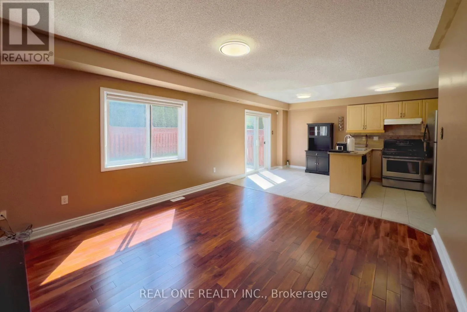 191 FLAGSTONE WAY