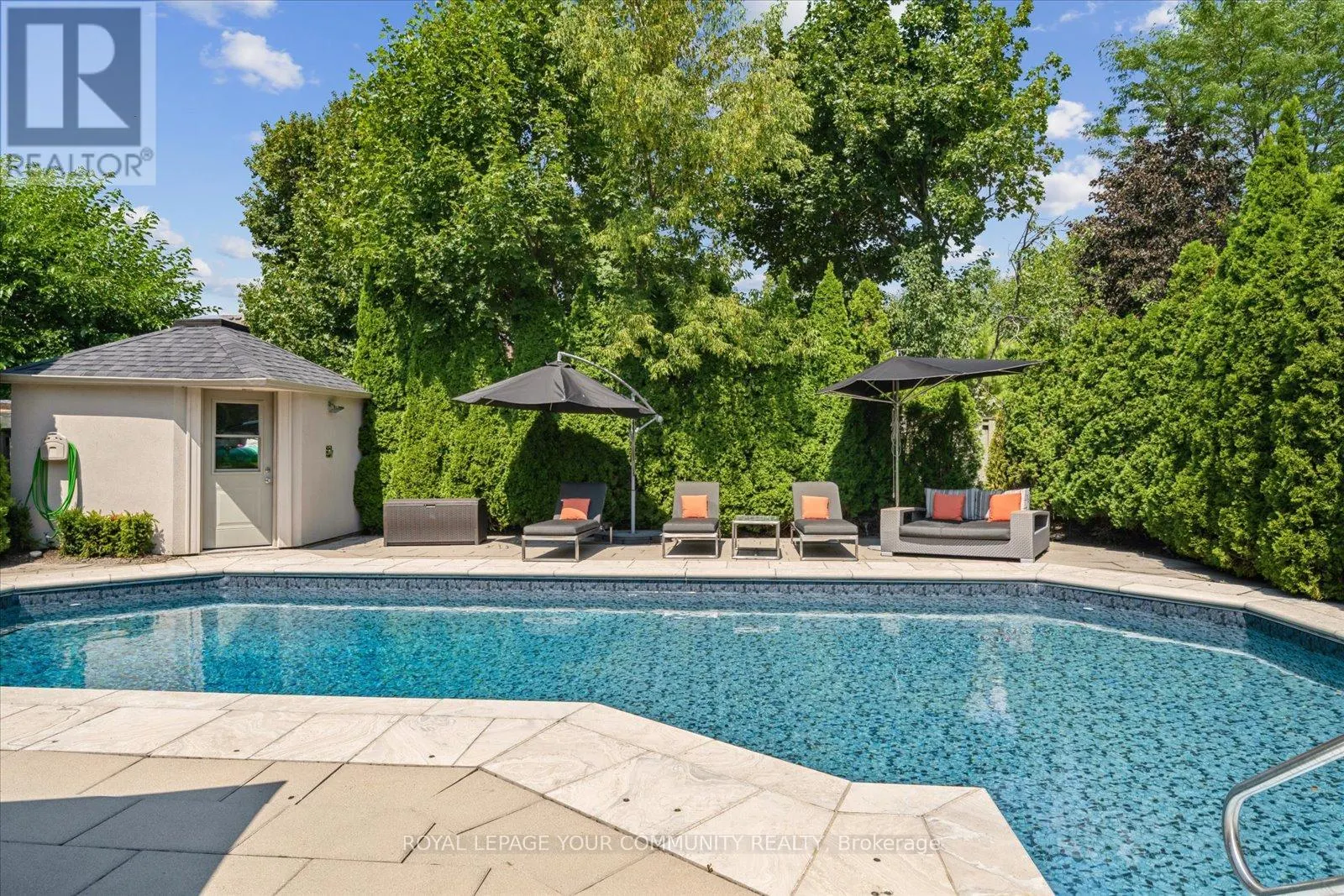 8 WINTERPORT COURT