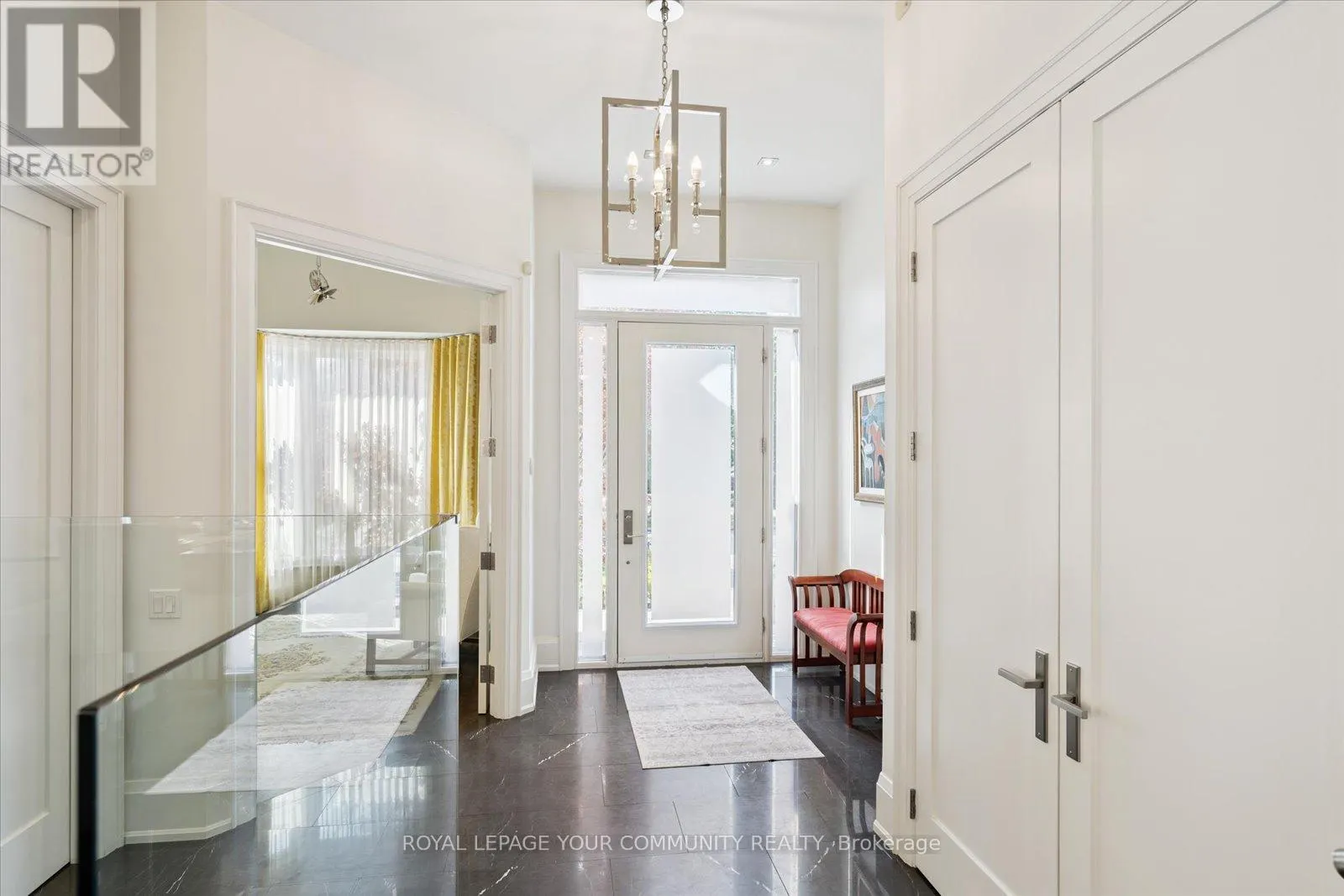 8 WINTERPORT COURT